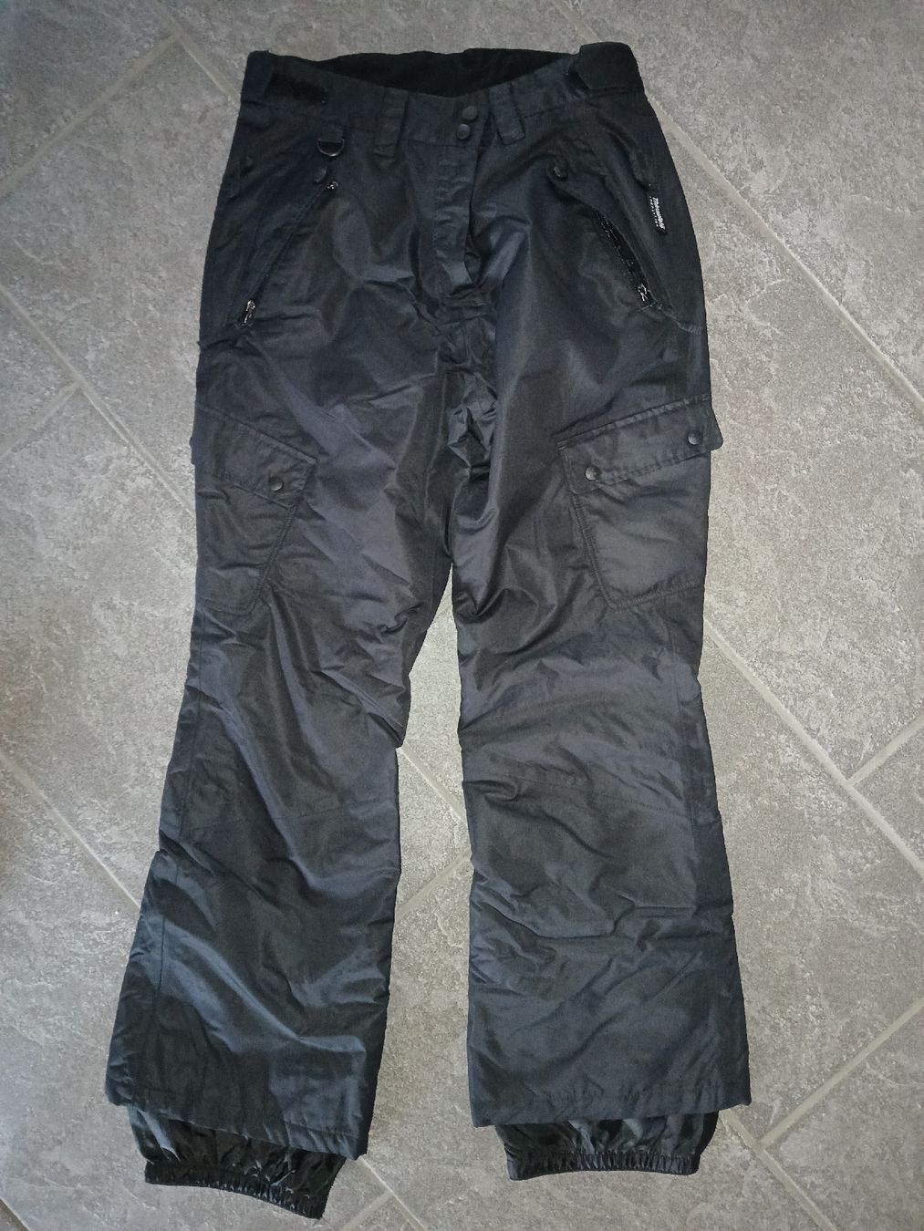 Skis: skihose 40 – Gebraucht aus recherswil von papamoll71