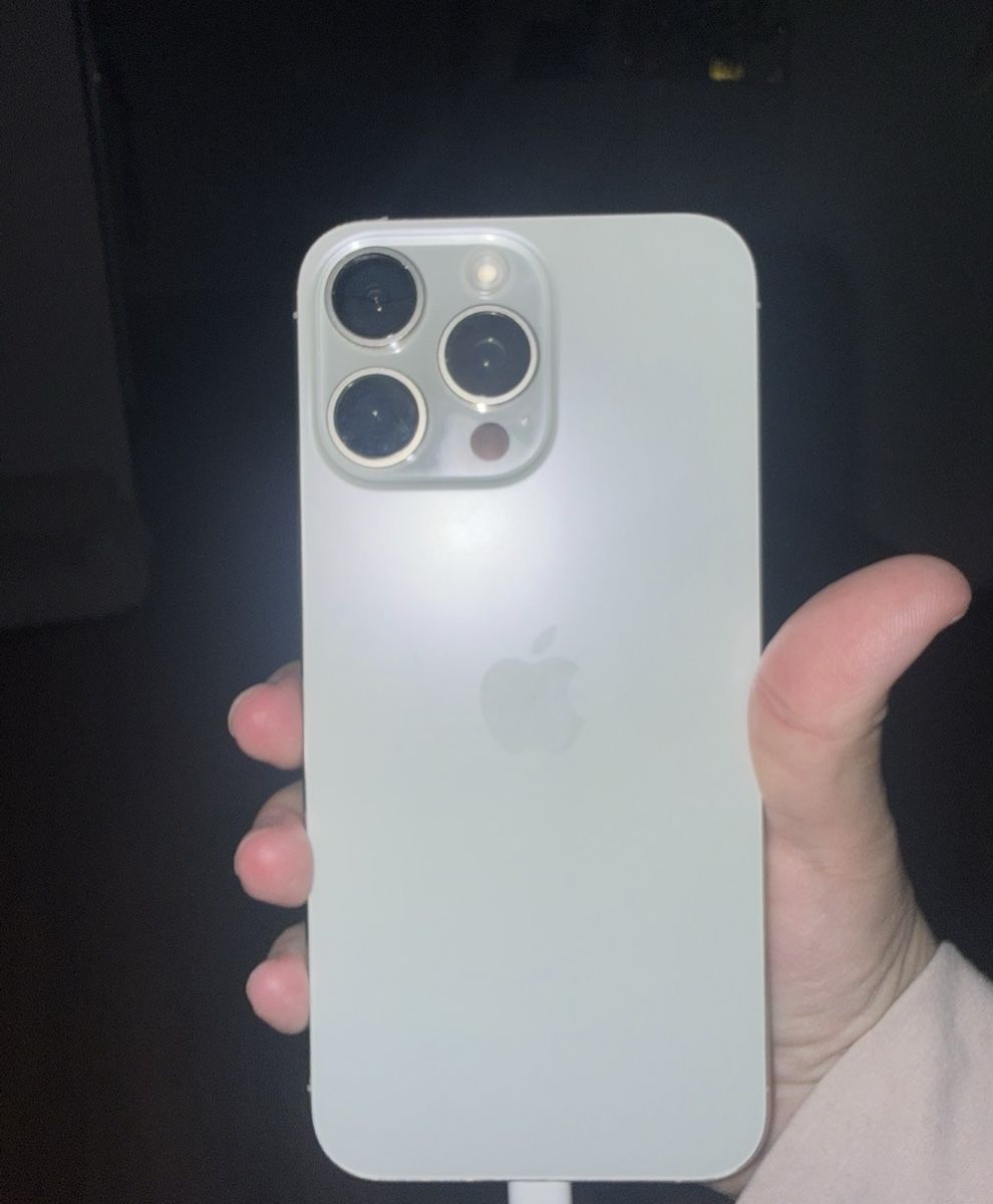 Apple Telefoni cellulari / Smartphones: Iphone 15 pro max 512GB – Usato da Boswil venduto da lac_q8j5 1