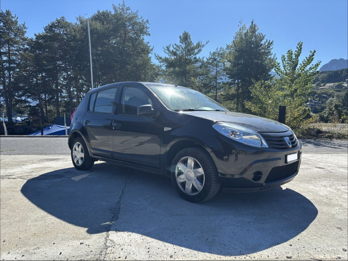 Dacia Automobili: Dacia Sandero 1.2  – Usato da Oey venduto da DigRent 1
