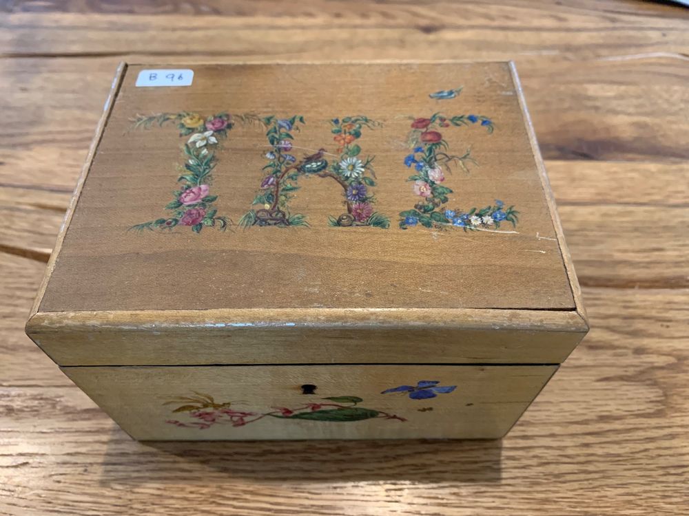 Lot de douze tabourets de cirque des années 1980 - En vente sur