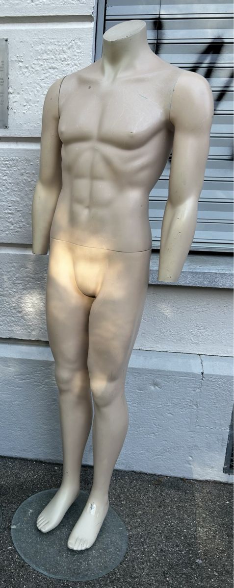 Altro in Decorazioni & Accessori: Schaufensterpuppe Herren – Usato da Zollikofen venduto da LUKE_THRIFTS