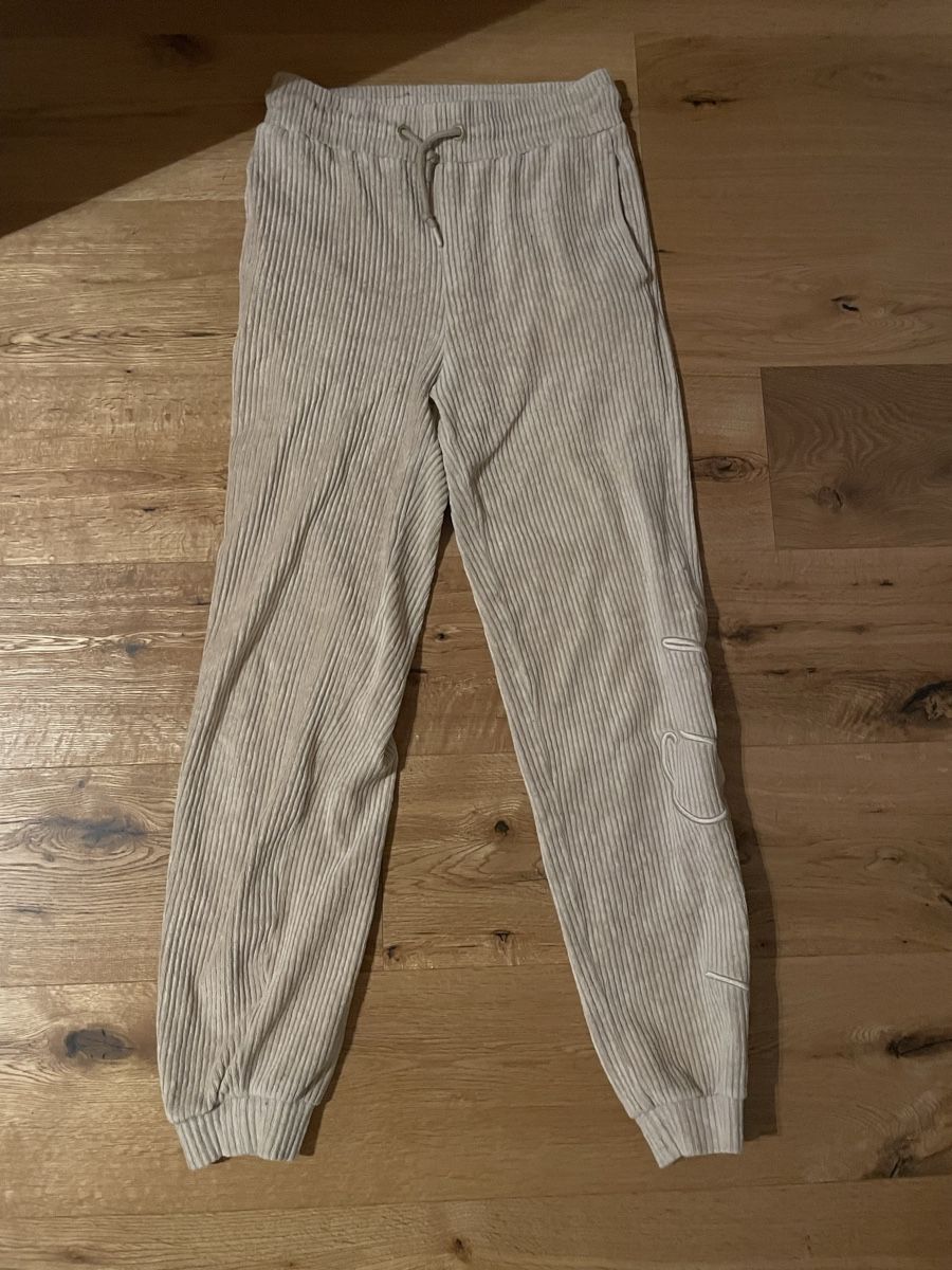 Pantaloni: Beige Trainerhose – Usato da Lenk im Simmental venduto da banane50626