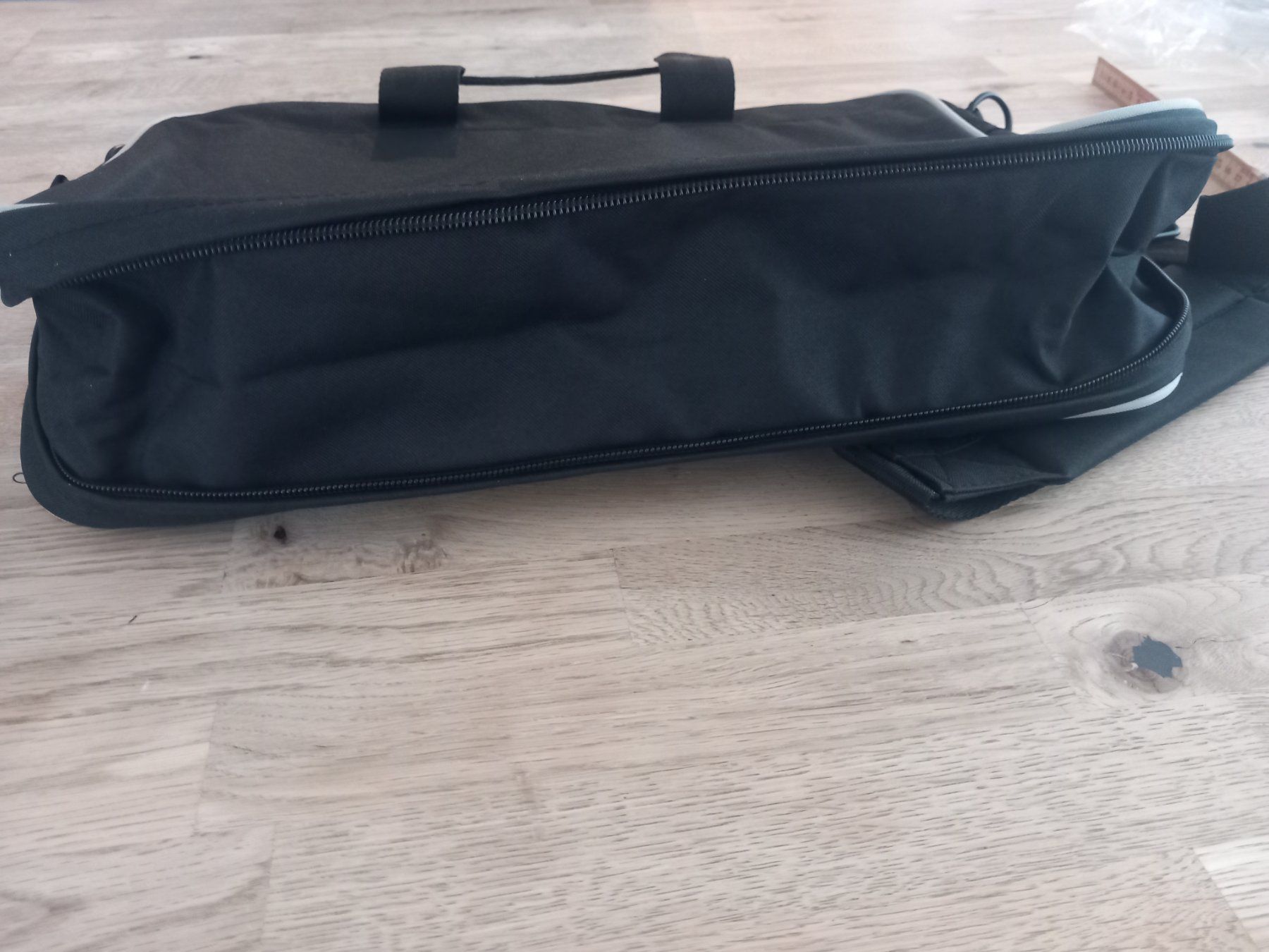 Borse: Laptop/Umhängetasche – Nuovo e nell'imballaggio originale da Thun venduto da Beas-Allerlei 2