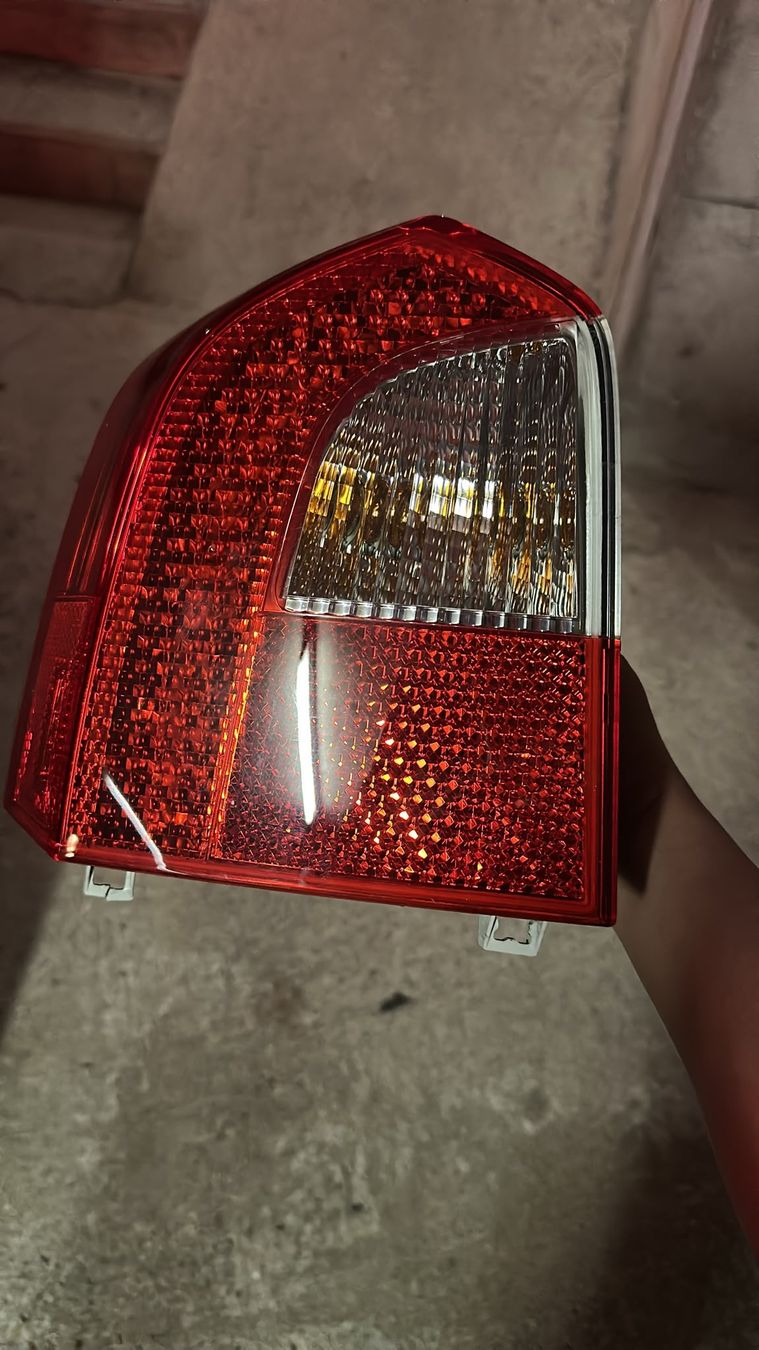 Alle Autoersatzteile: Volvo V70  – Gebraucht aus Hauterive NE von ghu_cn6d 3