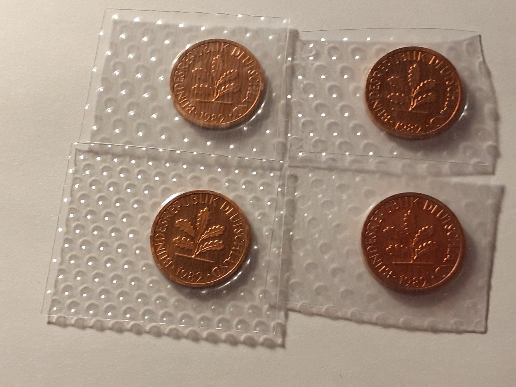 Tutti le monete: 4x 1 Pfennig 1982 Stgl – Nuovo (secondo la descrizione) da Pravidondaz venduto da LVtik 1