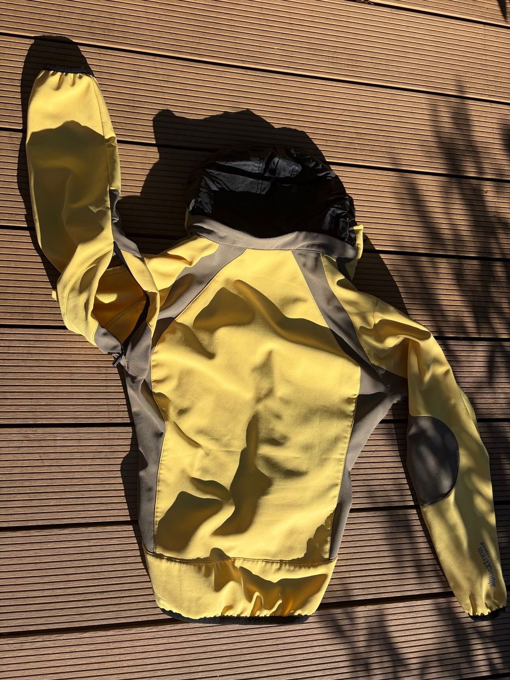 Salewa Vestes: Softshelljacke Salewa  gelb grau – D'occasion à Oberiberg par tschalunbiker 3