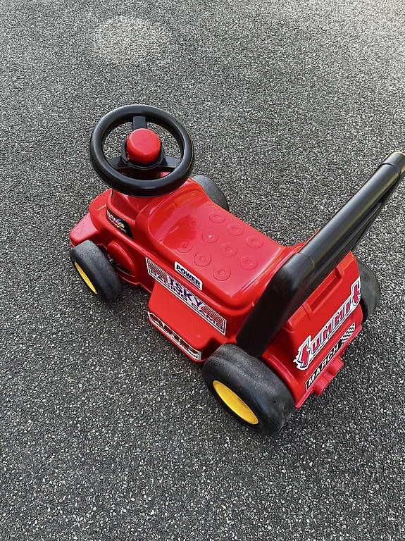 Véhicules pour enfants: Ferrari – D'occasion à Rüdtligen par sch_7xng 1