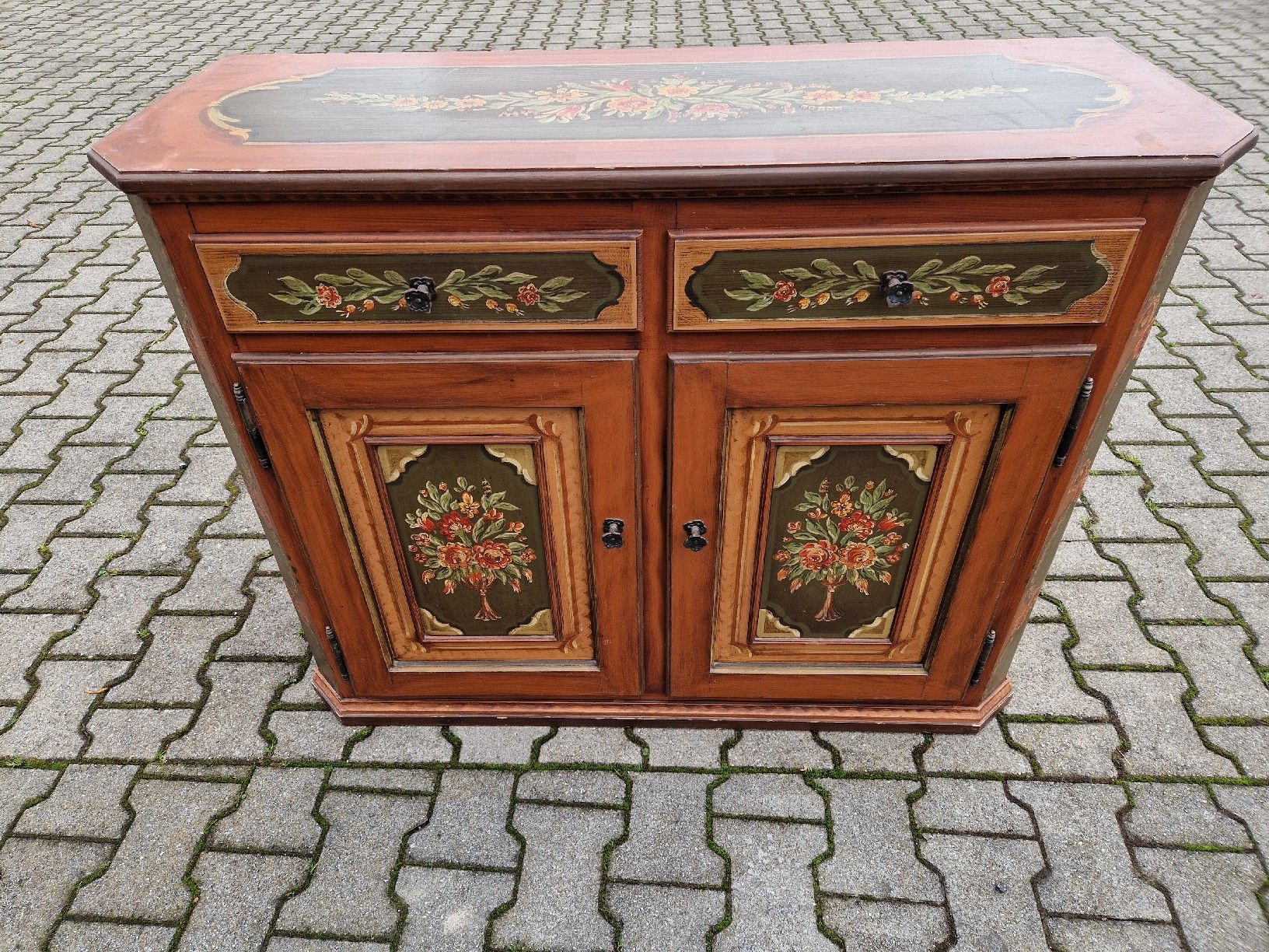 Commodes: Kommode Bauernmalerei – D'occasion à Grosswangen par lar_9lz7
