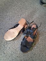 Schwarze Ledersandalen mit Absatz, Sessun Top Zustand