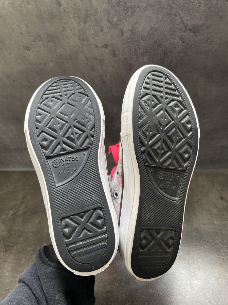 Converse Chaussures filles: Basket CONVERSE - Pointure 33 – D'occasion à Sornard (Nendaz) par delezedoris 6