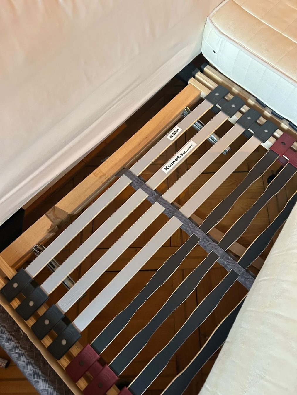 Letti: Grosses Bett mit Madratzen – Usato da Zürich venduto da Harald_ 8