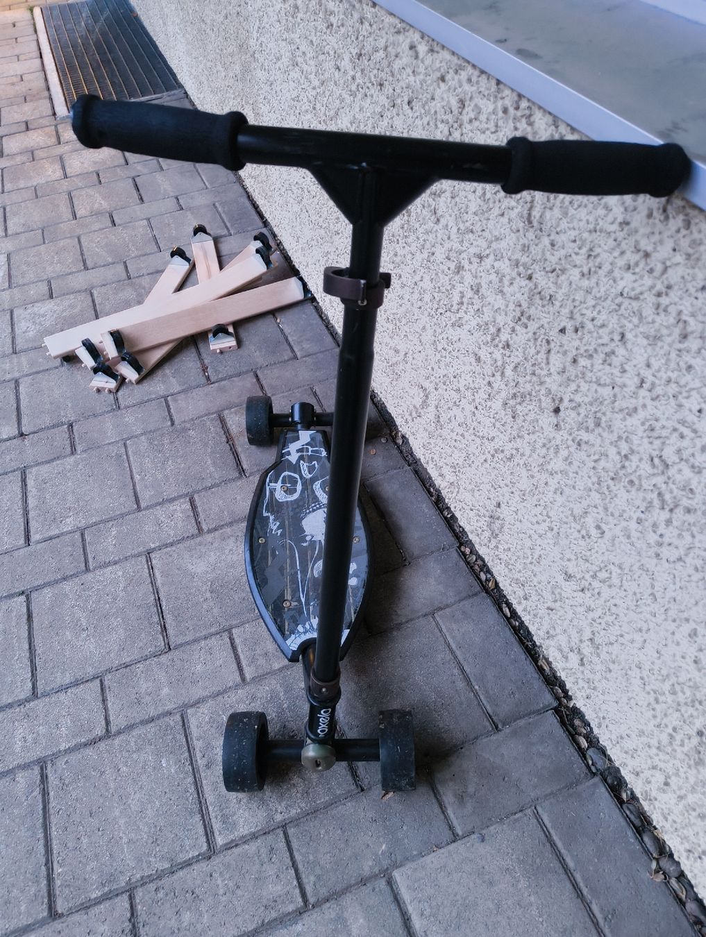Oxelo Kickboard: Oxelo 4-Rad Surf Scooter (Decathlon) – Gebraucht aus Wettingen von Gaila0608