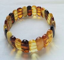 Bernsteinkette Armband gemischtfarbig Neuwertig. 