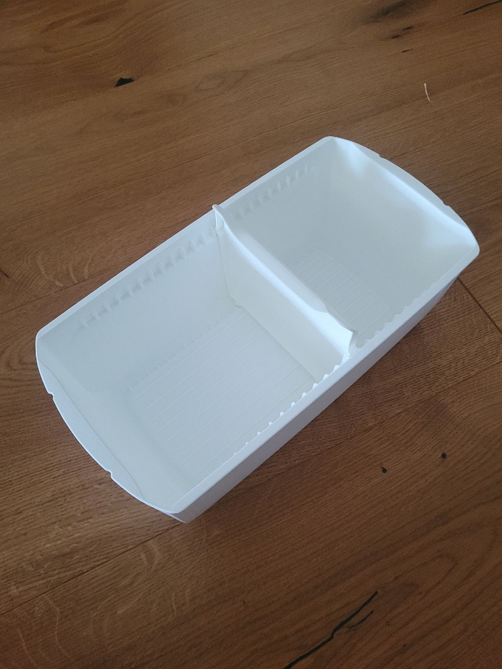 Recipients et similaires: Brotaufbewahrungsbox von Tupperware – D'occasion à Untersiggenthal par Swiss_cowgirl 1