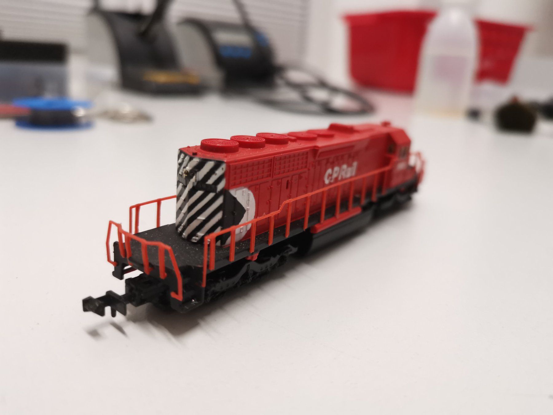 Modelleisenbahnen: Bachmann - EMD SD40-2 CP Rail 5937 – Gebraucht aus St. Margrethen SG von  4