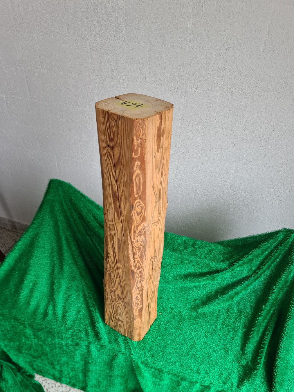 Articoli in legno: Altholz Deko Balken – Usato da Grosswangen venduto da Spieler10