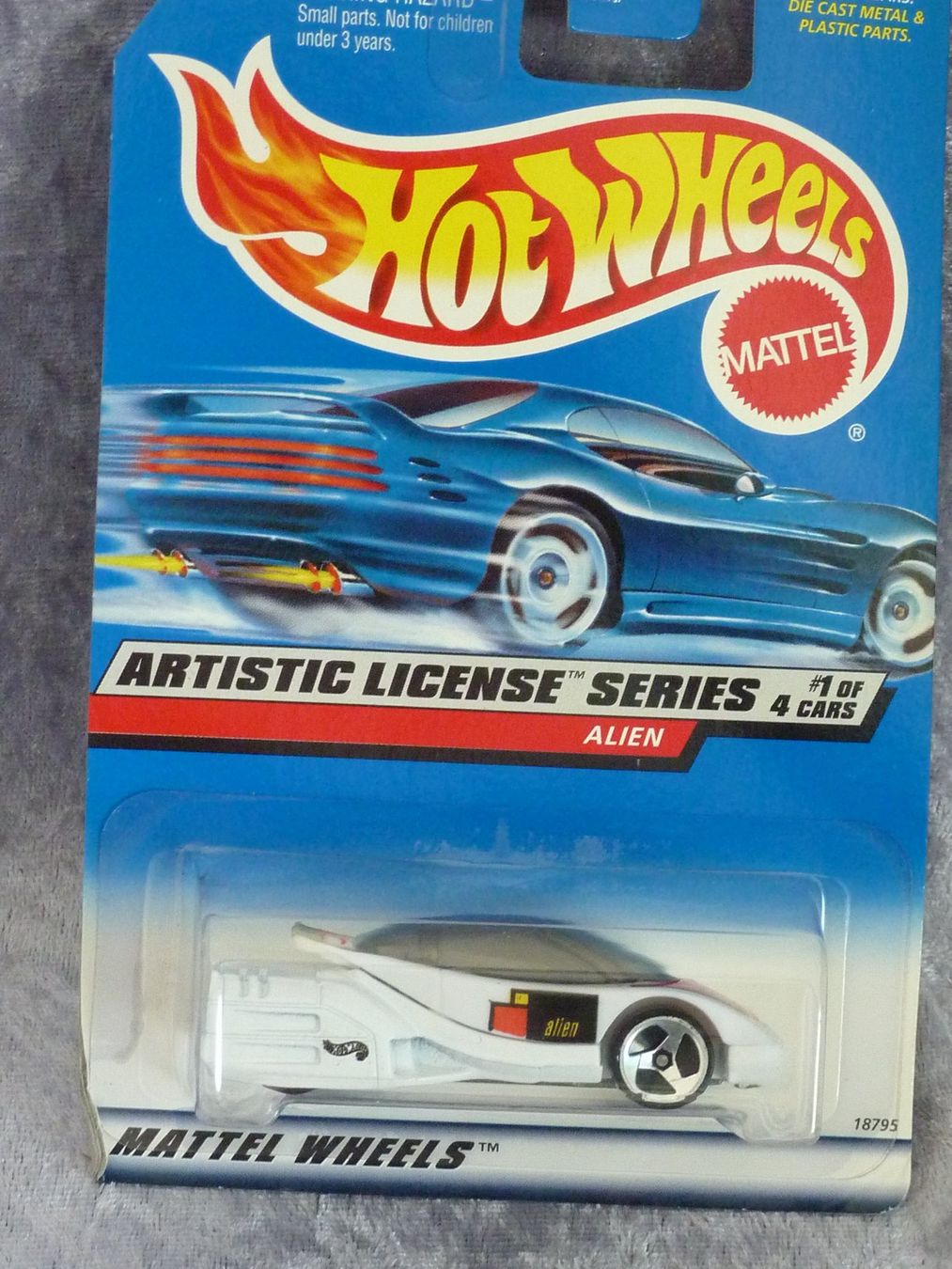 Hot Wheels Modellini d'auto: Alien 1:64 – Nuovo e nell'imballaggio originale da Dürrenäsch venduto da Cobra1ch