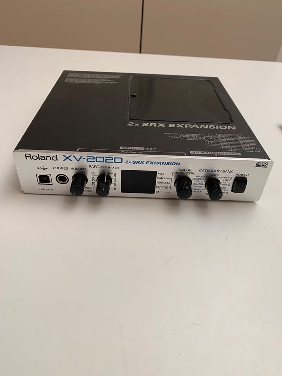 Roland XV2020 64Voice Synthesizer Kaufen auf Ricardo