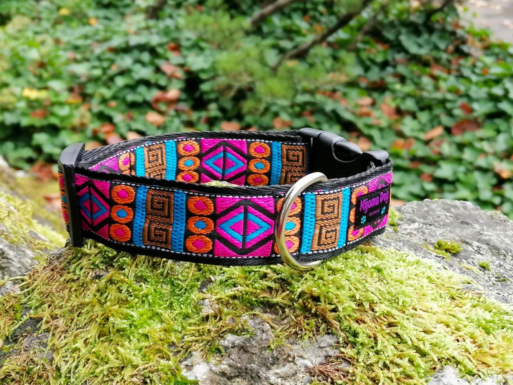Guinzagli & Collari: Hundehalsband 3.2cm "Azana" handgemacht – Nuovo e nell'imballaggio originale da Grenchen venduto da KijomaDog 1