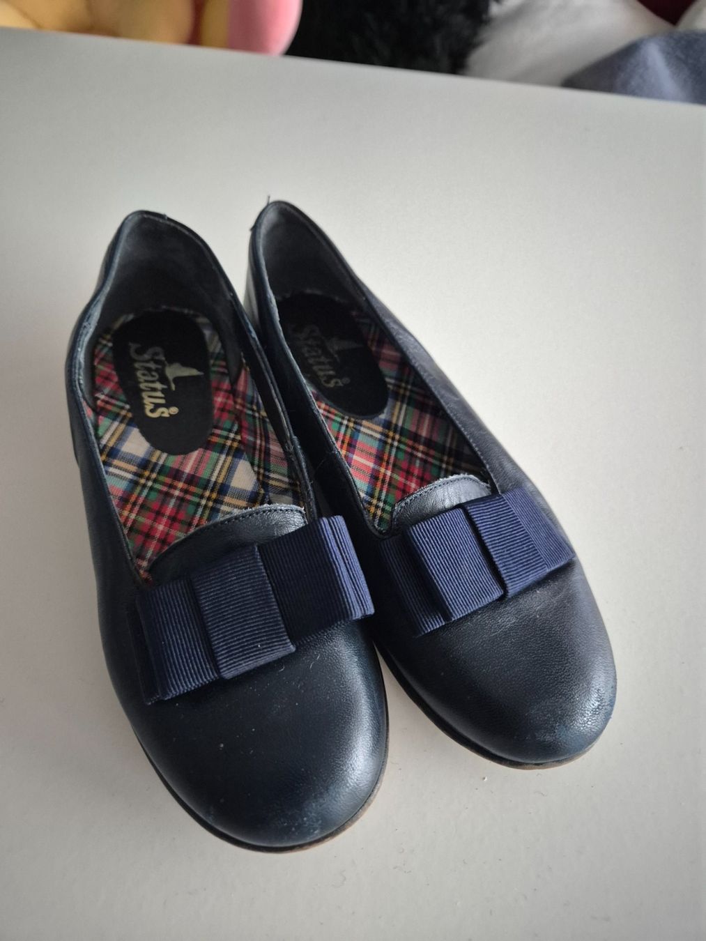 Schuhe für Mädchen: Kinderschuhe, geschätzt Gr. 29-30 – Gebraucht aus Zürich von pau_y8mv 1