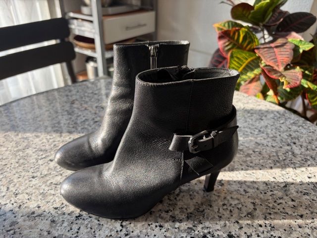 Navyboot Scarpe da donna: Bottines – Usato da Onex venduto da ara_xp9g
