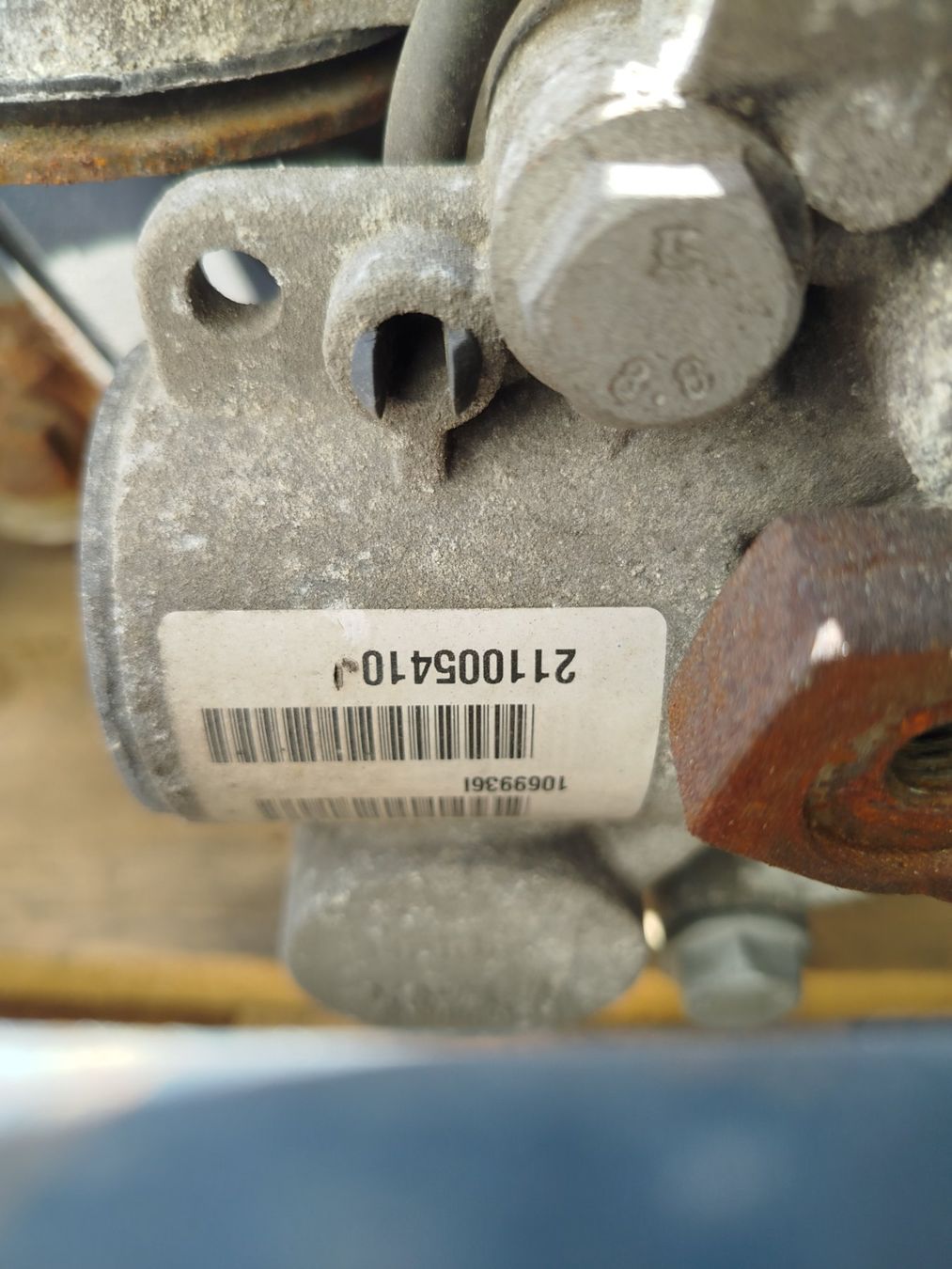 Audi Tutti pezzi di ricambio auto: Haldex Audi S3 8P – Usato da Savagnier venduto da Botteron_Recycling 3