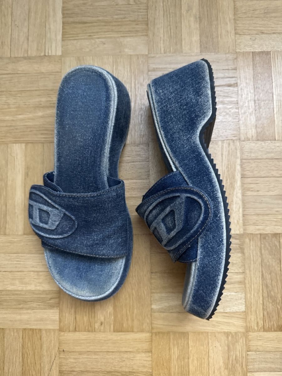 Diesel Chaussures femmes: Diesel Slipper Grösse 39 – Neuf (Voir description) à Zürich par pas_lmg9 2
