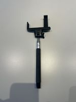 Selfie Stick Teleskop mit Bluetooth-Auslöser Schwarz