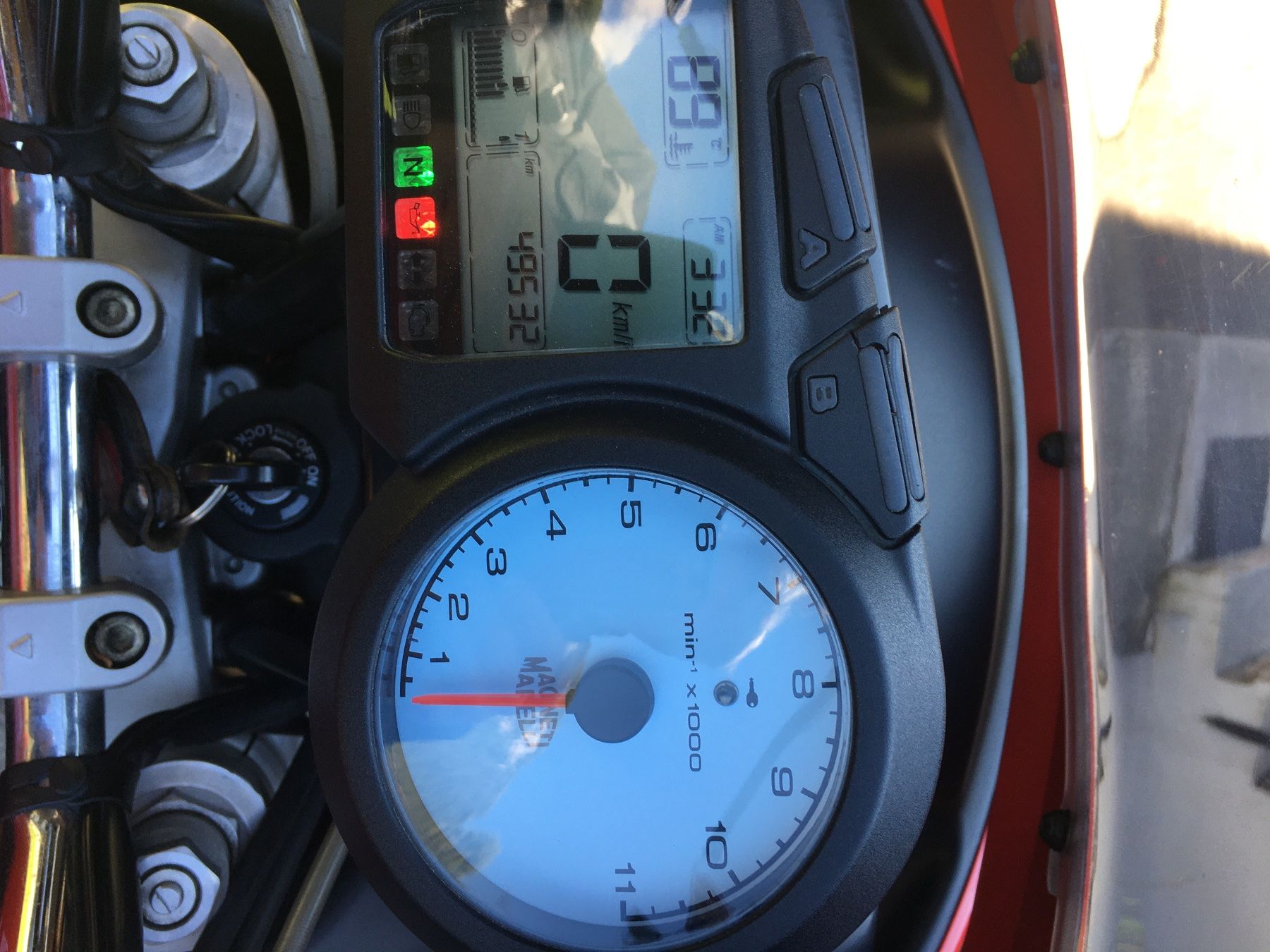 Ducati Strada: Motorrad zu verkaufen – Usato da Meiringen venduto da han_zs9v 2