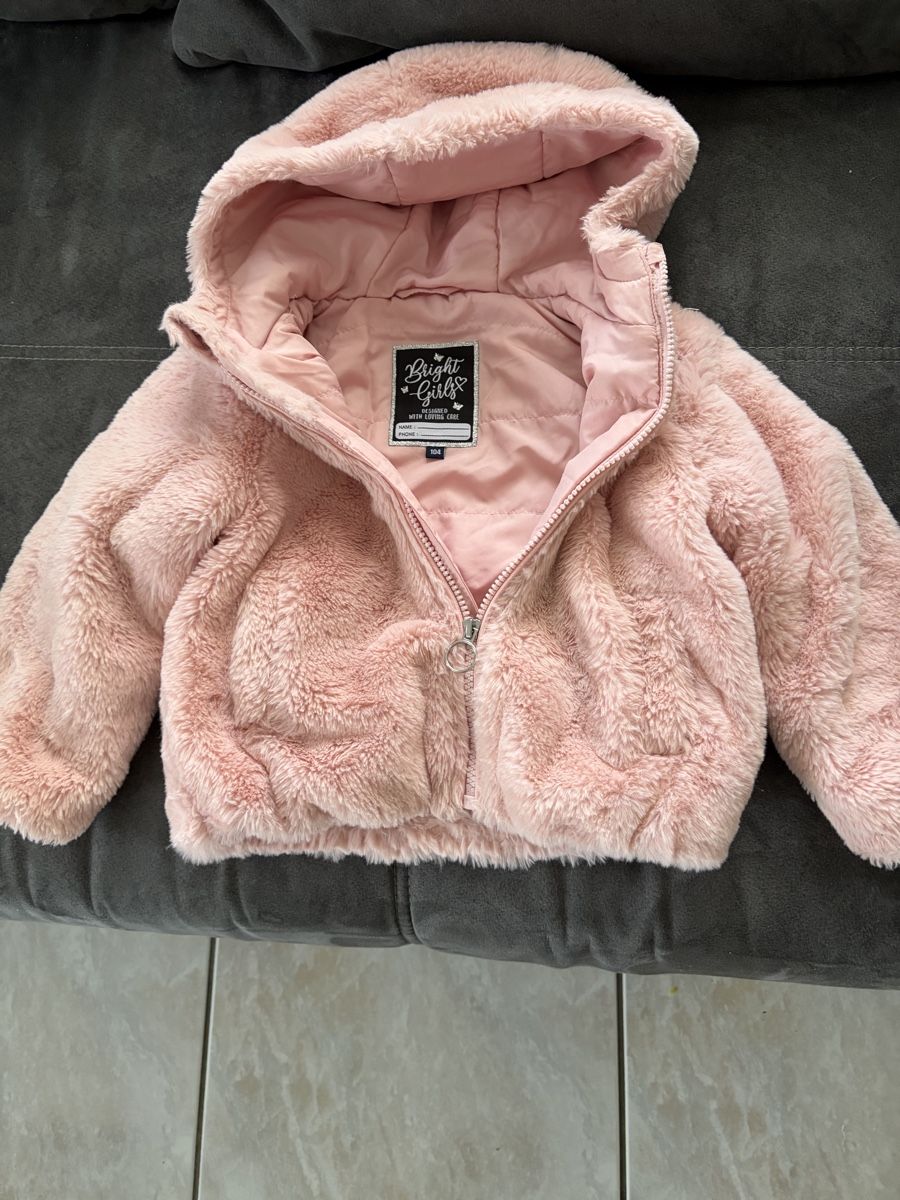 Jacken & Mäntel: Kuscheljacke rosa 104 – Neu (gemäss Beschreibung) aus Roggwil TG von Strick-Fee 1