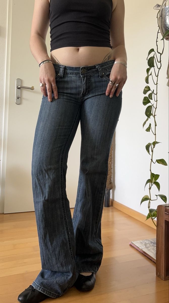Jeans: Bootcut Jeans in Blau – Neuf (Voir description) à Aesch BL par noe_xz5r