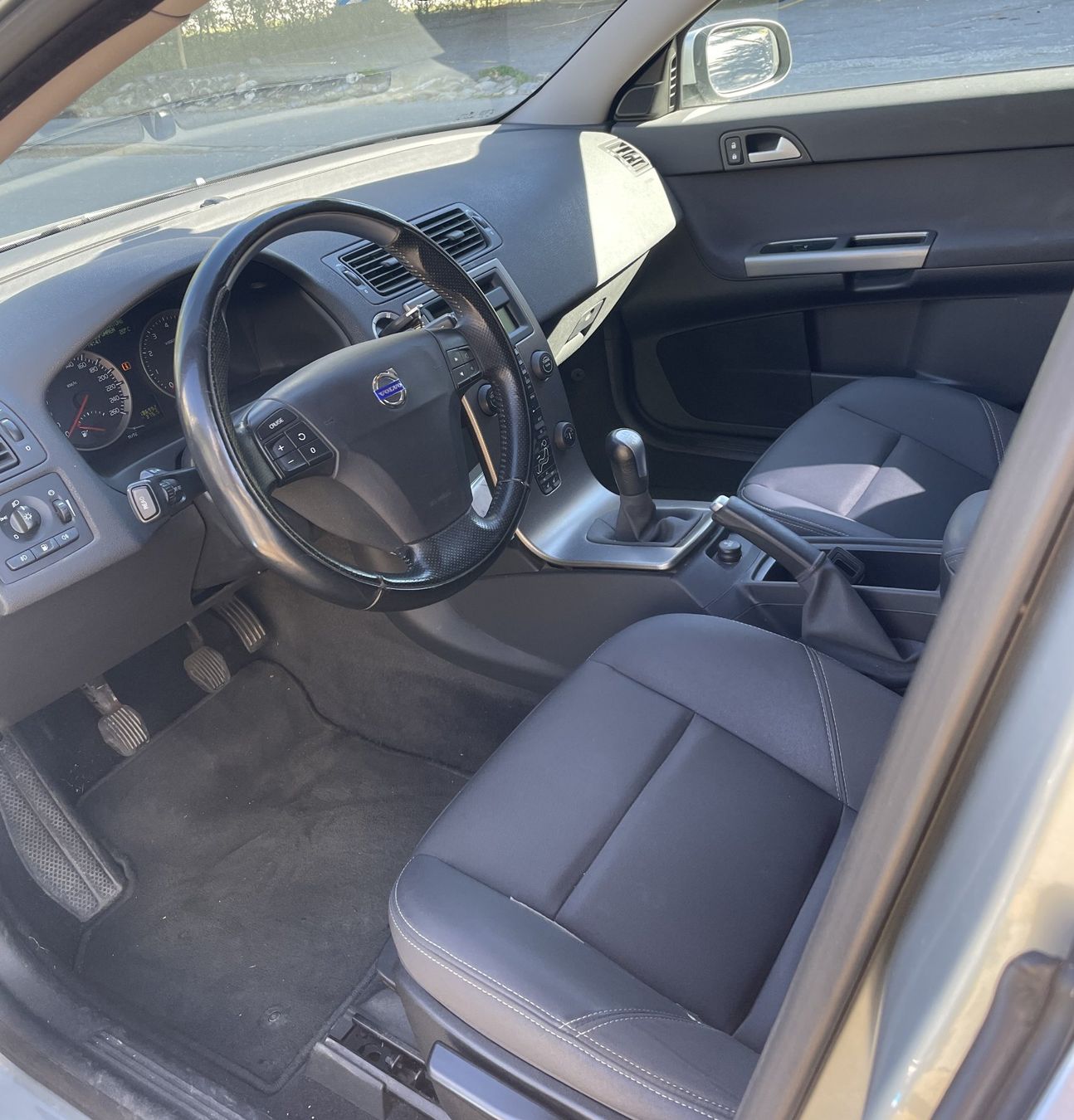 Volvo Autos: Volvo V50 2.0 Kombi – D'occasion à Chur par Unterwurzacher 6