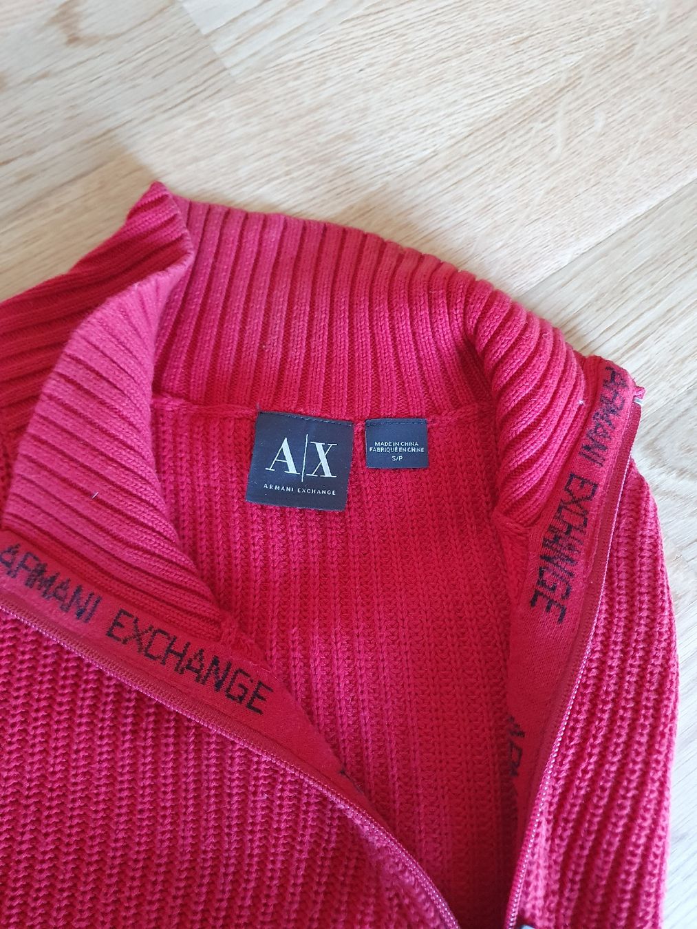 Armani Maglioni & Felpe: Armani Exchange roter Pullover S – Usato da Zürich venduto da ceviname 1