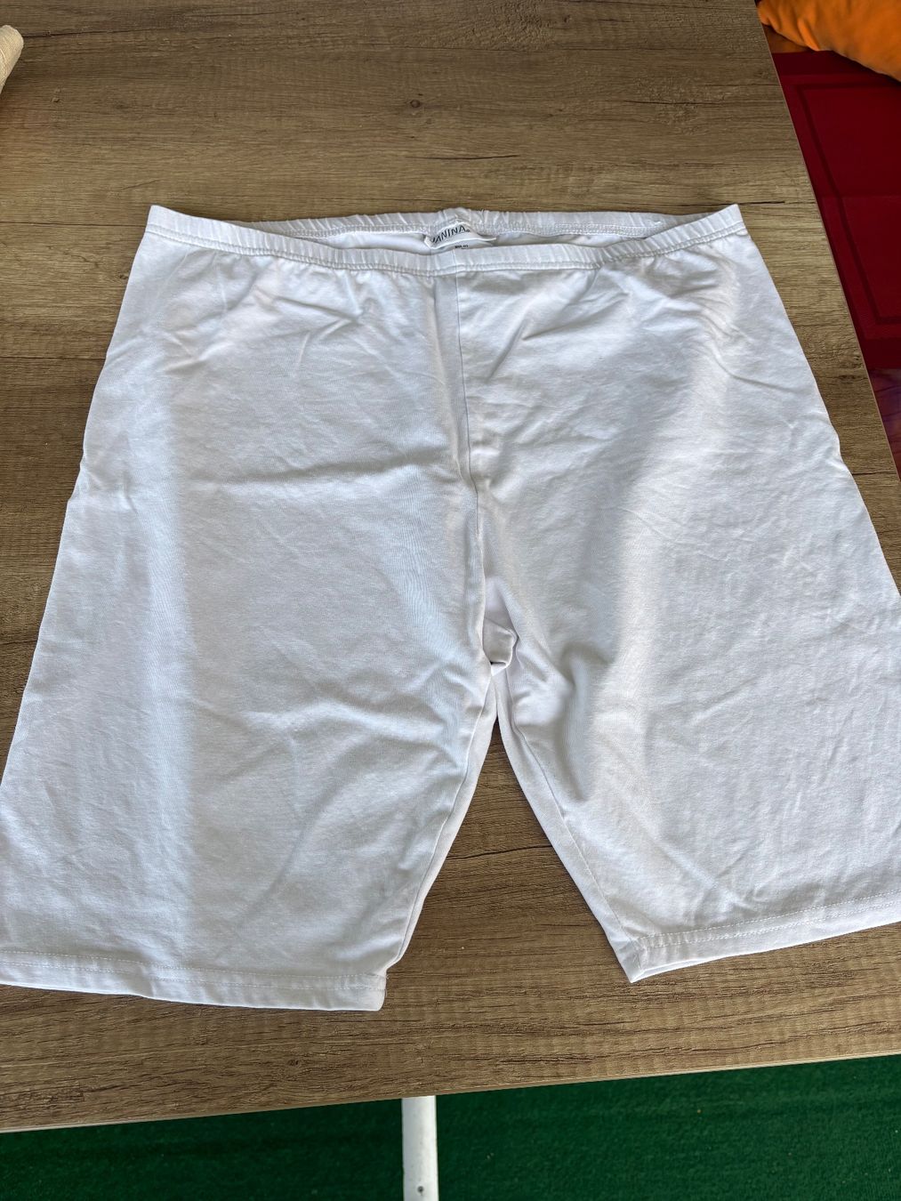 Hosen: Kurze Hosen neu – Neu (gemäss Beschreibung) aus Schübelbach von S1CH