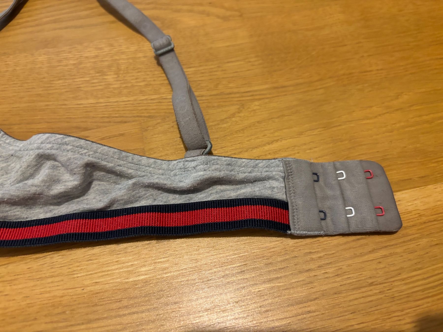 Tommy Hilfiger Altra biancheria intima: BH / Bra - Tommy Hilfiger - Gr. 75A – Usato da Stadel venduto da Chanel_5 3