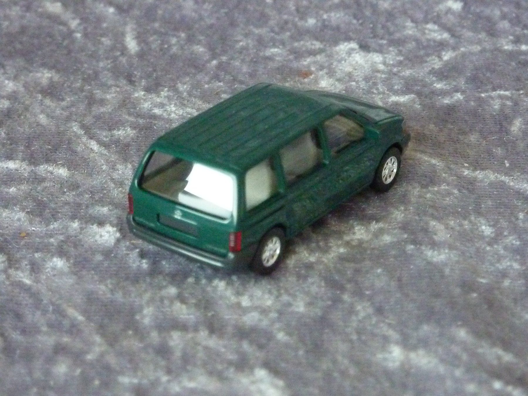 Busch Voitures modèles: Chrysler Voyager 1:87 – Neuf avec emballage d'origine à Dürrenäsch par Cobra1ch 2