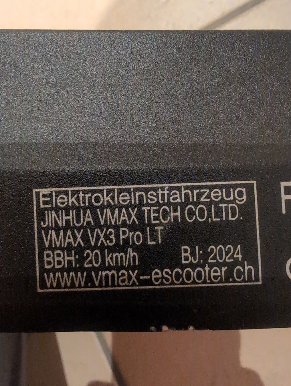VMAX Kickboard: VMAX VX3 Pro LT E-Scooter schwarz – Usato da Niederneunforn venduto da Scorpion1989 3