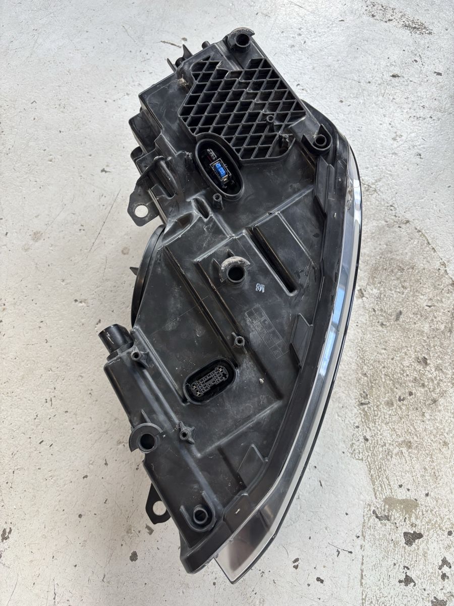 VW Fari: Golf 6R Xenon Scheinwerfer Rechts – Usato da Frauenfeld venduto da VAG-12 1