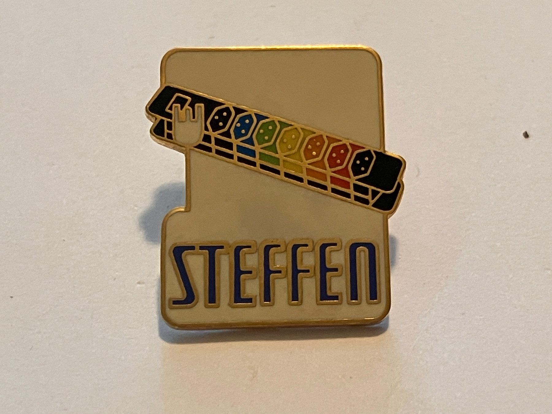 Placchette & Badge: 1 Pin Steffen – Usato da Basel venduto da djwwpp