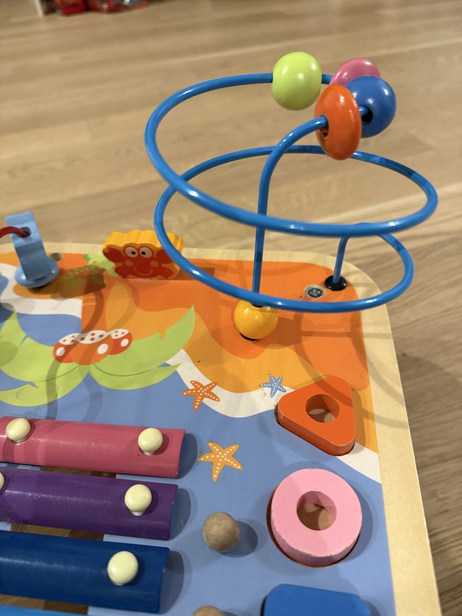 Giochi: Bee Smart Wooden Activity table - Educational Toy – Usato da Adliswil venduto da cla_9qpg 3