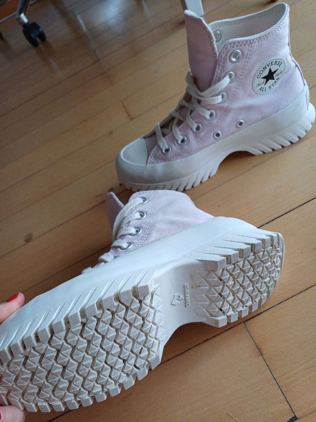 Converse Chaussures femmes: Converse pink Schuhe Gr.36 – D'occasion à Zürich par iri_55v6 9