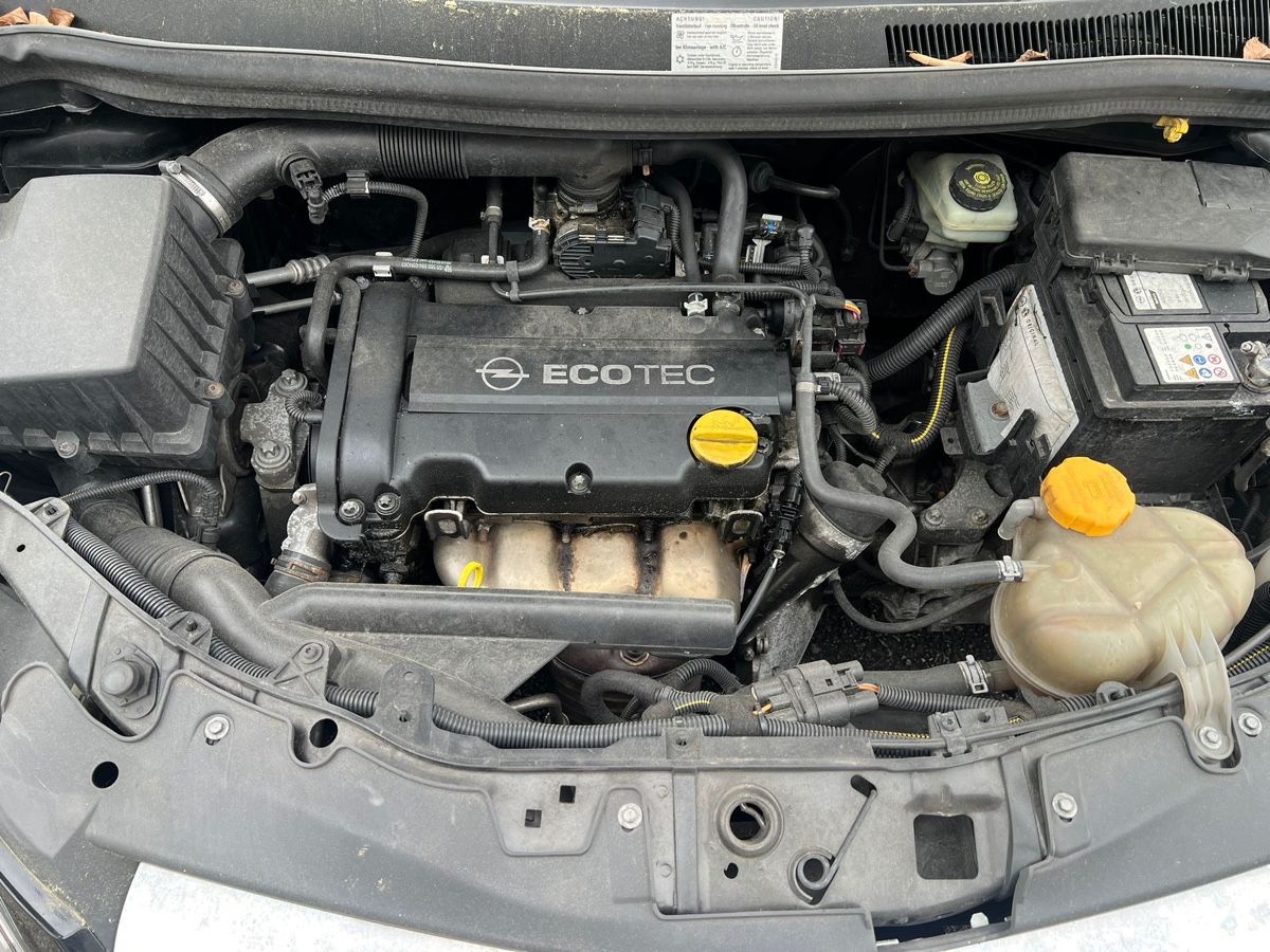 Opel Automobili: Opel Corsa D14 OPC – Usato da Biel/Bienne venduto da Zz86 6