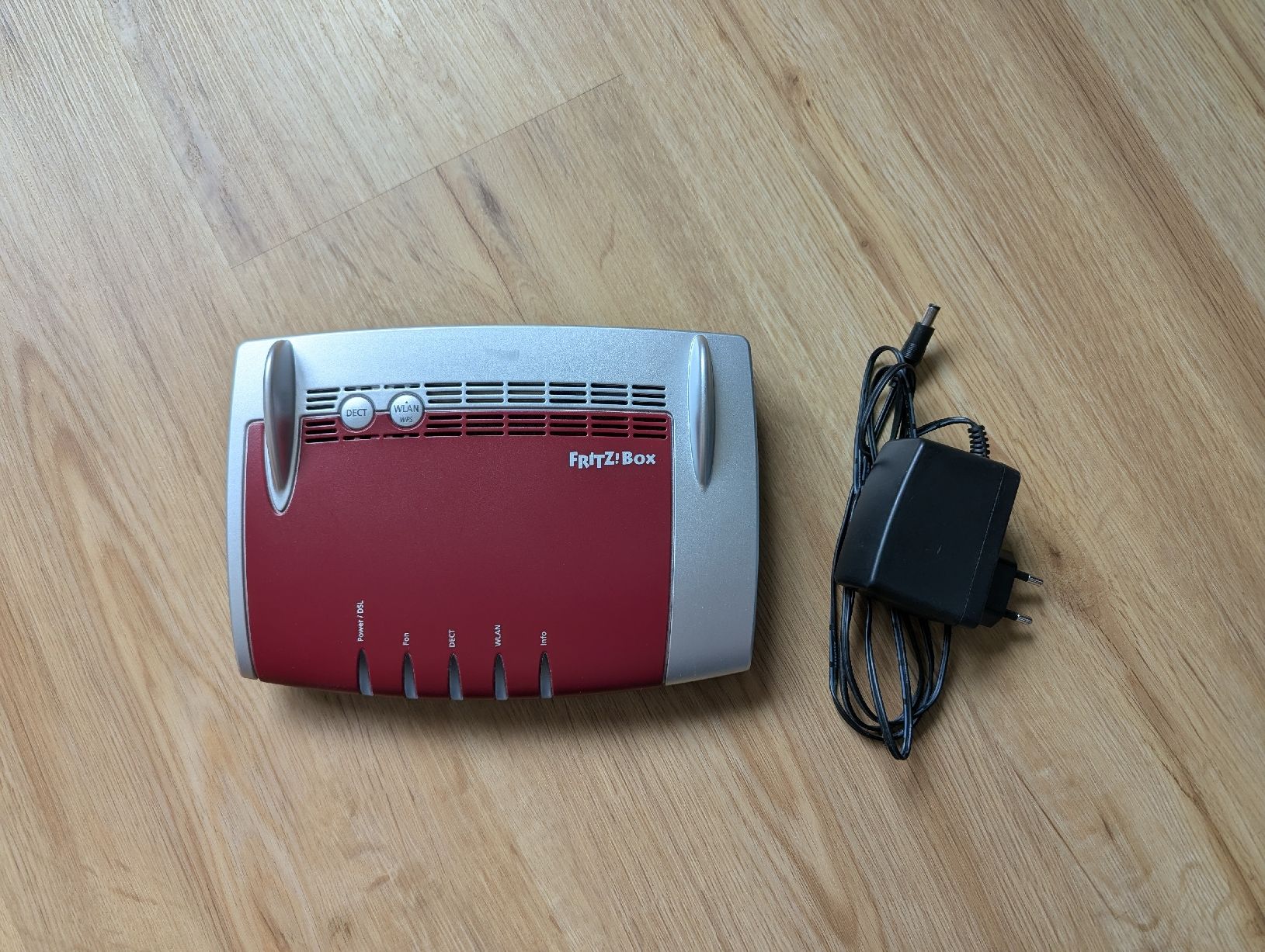 Fritz Modem & Router: Fritz!Box 7560 – Usato da Niederwangen BE venduto da EByte