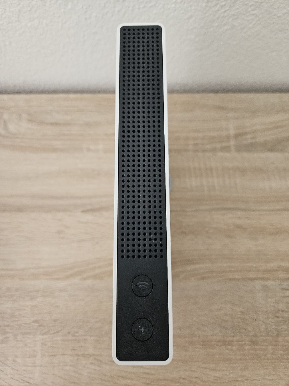 Swisscom Modems & Routeurs: Internet-Box 3 mit Kabeln neuwertig – D'occasion à Wauwil par seriously3 6