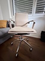 Bürostuhl beige Rollen guter Zustand