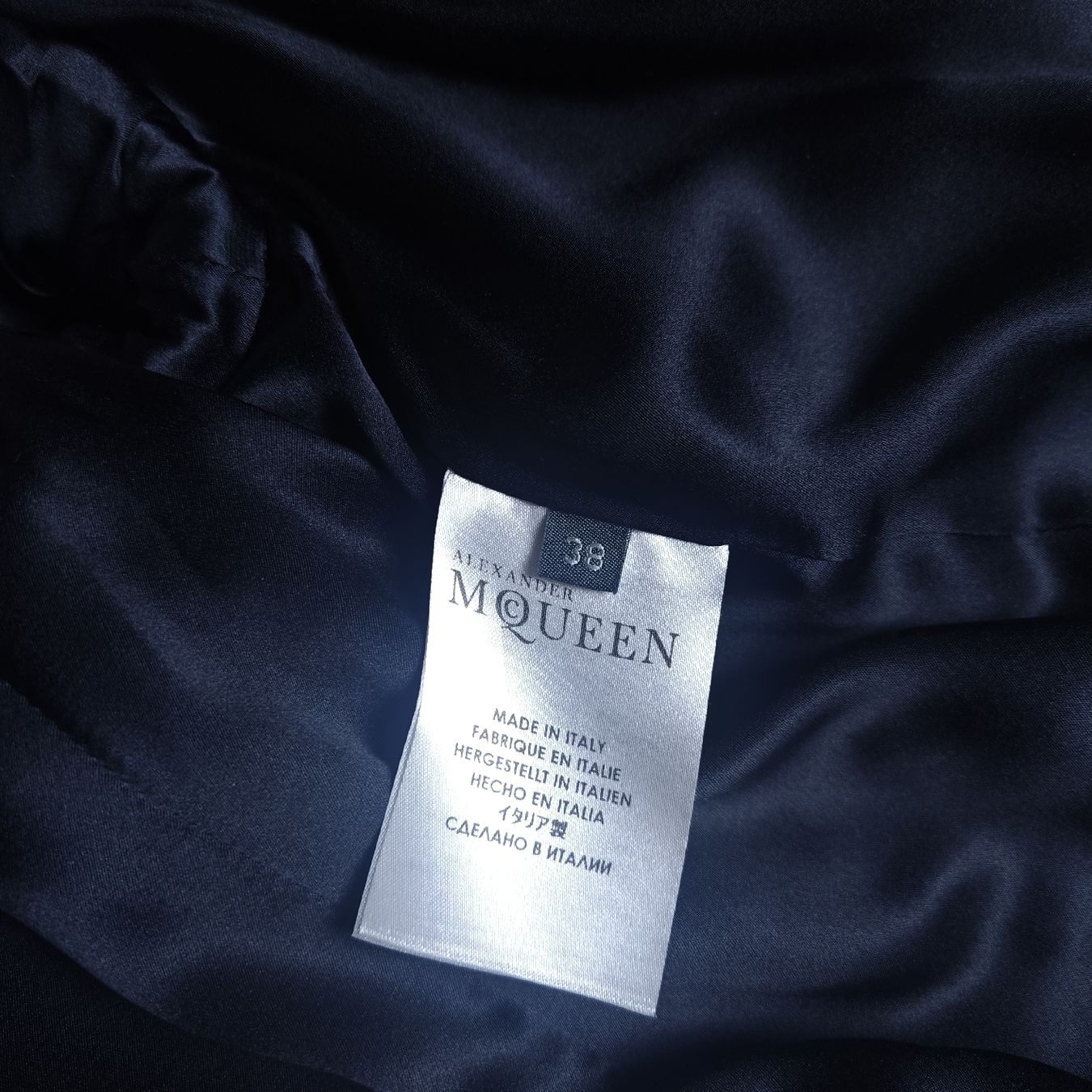 Alexander Mcqueen Mäntel: ALEXANDER MCQUEEN Mantel Kunstfell schwarz IT38 – Gebraucht aus Schaffhausen von clxud 6