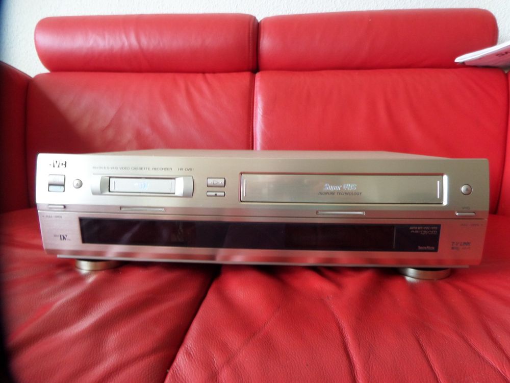 JVC HRDVS 1 Mini DV/SVHS Videorekorder Top Zustand! Kaufen auf Ricardo
