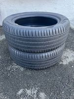 2 x 235/55/19 Pirelli Sommerreifen 