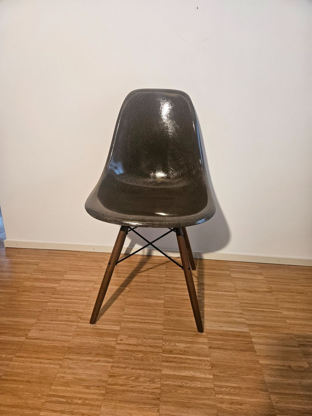 Herman Miller Sedie: Fiberglas: Eames / Herman Miller / Vitra – Usato da Zürich venduto da Lukasz
