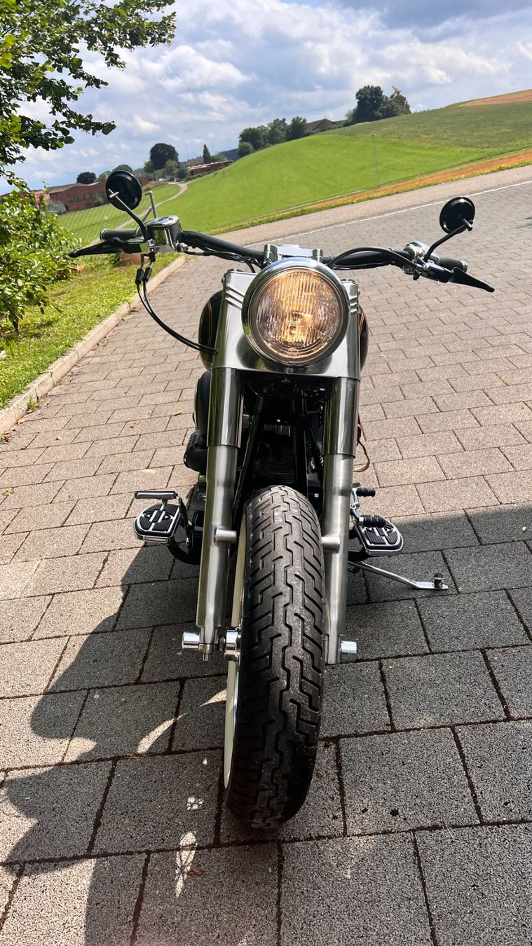 Harley-Davidson Chopper: Harley-Davidson Softail Precision Bobber – Usato da Illnau venduto da Mmcook 2